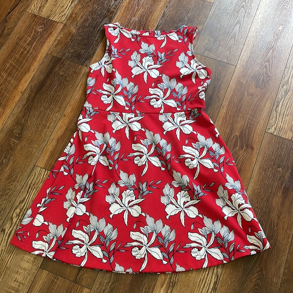 Talbots Petites. Size XLP. Red floral, sleeveless dress.